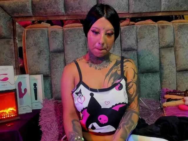 Discover 22 years old chantallthx from BongaCams chantallthx from BongaCams