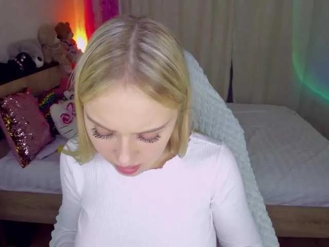 ElinaOcean from BongaCams