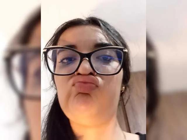 Emmyx1 from BongaCams