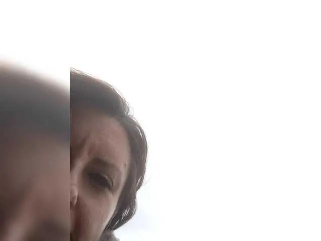 Erine9900 from BongaCams