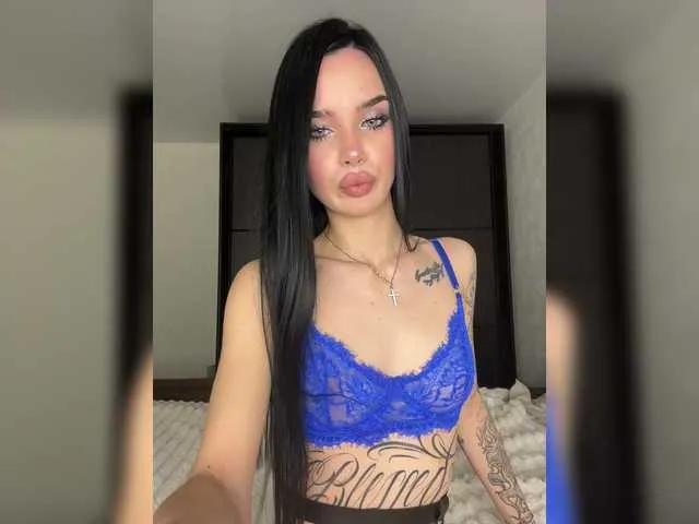 Cute EvaDesire wants you to fuck her body now EvaDesire from BongaCams