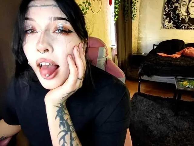 Discover Harakassi, she wants to masturbate for you Harakassi from BongaCams