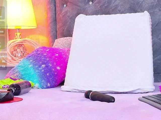 LiaTeylor from BongaCams