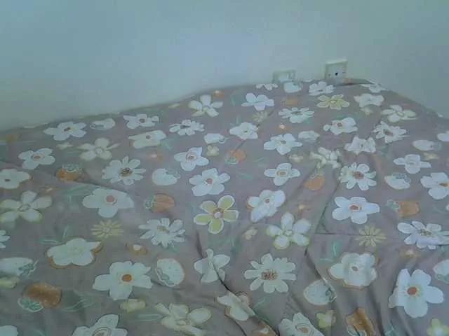 Sexy Paris-Ess wants you to fuck her body now Paris-Ess from BongaCams