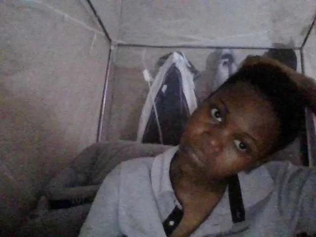 PrettyBelly from BongaCams