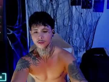 777_stefantransmen from Chaturbate