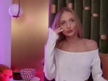 Explore Ameliaangell, she wants to masturbate for you ameliaangell from Chaturbate