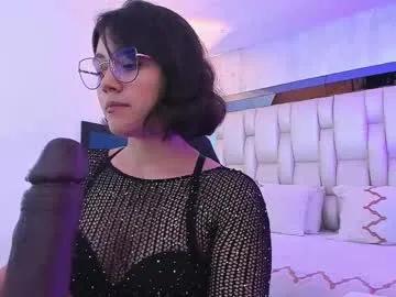 Explore Annaralein, she wants to masturbate for you annaralein from Chaturbate