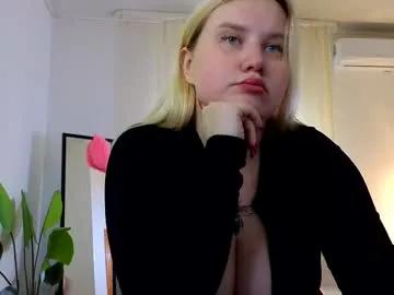 Cute Caseyrobbinss wants you to fuck her body now caseyrobbinss from Chaturbate