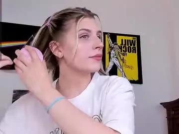 cassieholland from Chaturbate