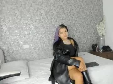 hela_strossner from Chaturbate