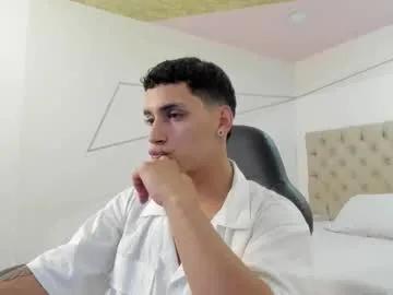 Try Chaturbate's Jhoanleandro jhoanleandro from Chaturbate