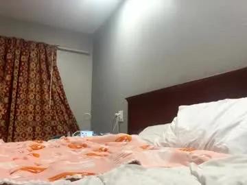 kibrombariu45 from Chaturbate