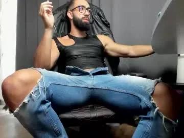 Explore cute camwhore Liamaesthetic liamaesthetic from Chaturbate