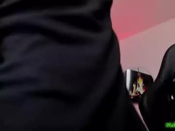 Masturbate to slutty performer Lucadior lucadior from Chaturbate