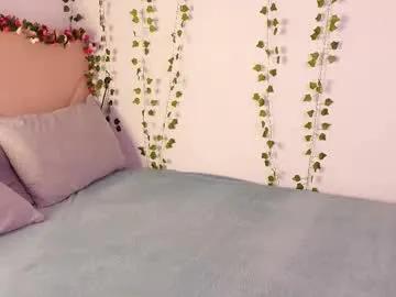 Sweet Lyly_loveyou wants you to fuck her body now lyly_loveyou from Chaturbate