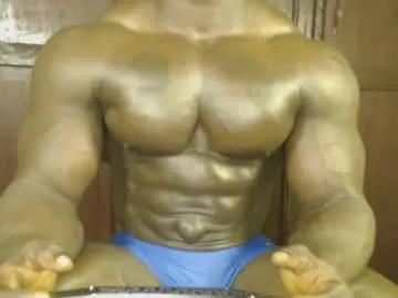Discover naked stripper Musclegodsammy23 musclegodsammy23 from Chaturbate