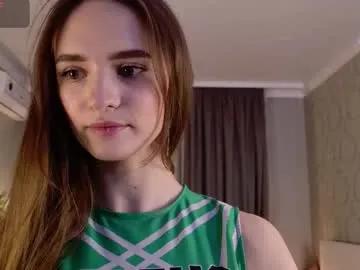 pretty_linaa from Chaturbate