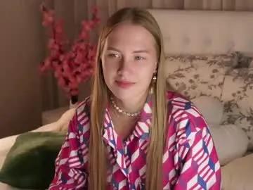 roxanelan from Chaturbate