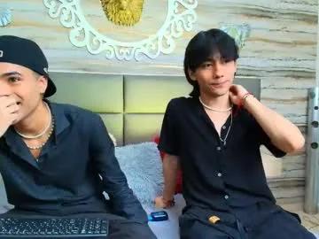 twinslovers_ from Chaturbate