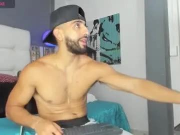 Cute Yiyo10_ wants you to fuck his body now yiyo10_ from Chaturbate