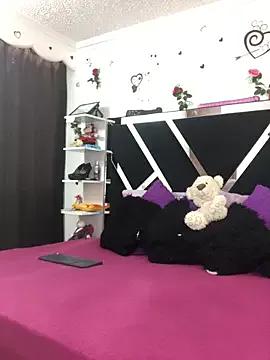 1lovelygirls from StripChat