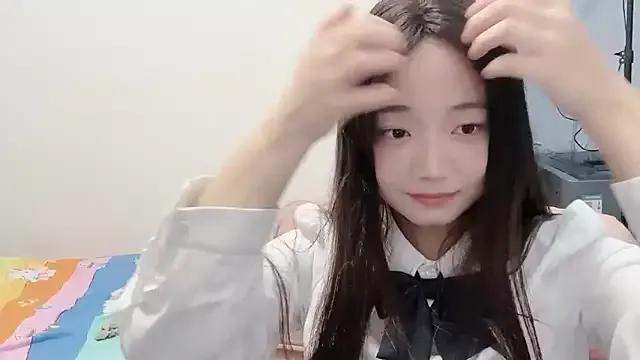 _xiaoniaojiang from StripChat