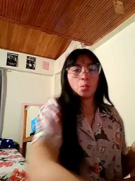 Arielle_lov from StripChat