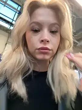 Cum_girlss from StripChat