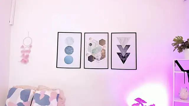 dullce77 from StripChat