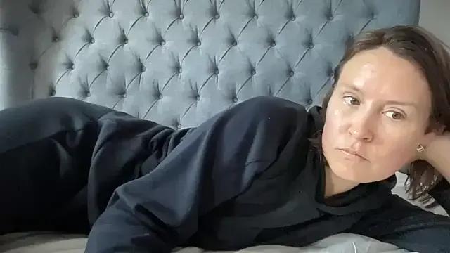 eatmypie69 from StripChat