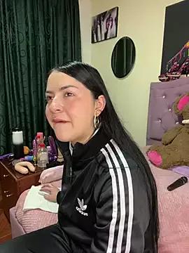 Emmie_Hot from StripChat