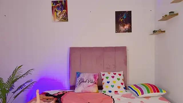 Explore StripChat's Ginny_ross ginny_ross from StripChat