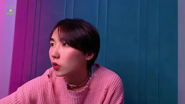 Sexy HeejinWang wants you to fuck his body now HeejinWang from StripChat