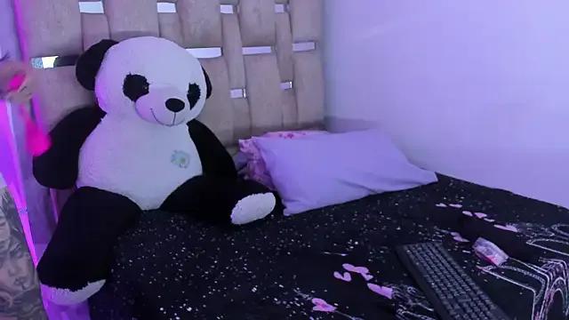 Cute JulianaCarter wants you to fuck her body now JulianaCarter from StripChat