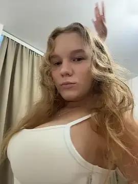 Naked Ketitull wants you to fuck her body now Ketitull from StripChat