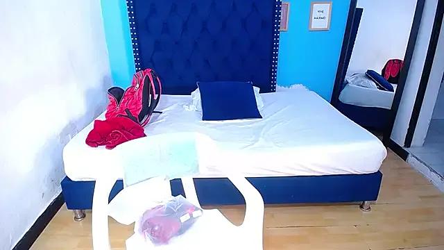 Sweet kinky_redhead18 from StripChat kinky_redhead18 from StripChat