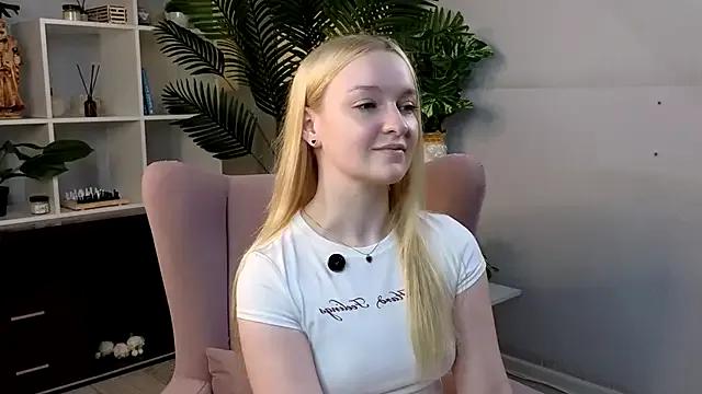 Try sexy slut KrishnaSimmons KrishnaSimmons from StripChat