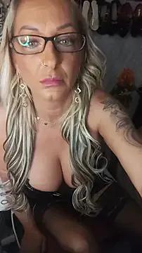 Try sexy escort Luiza_Hammer Luiza_Hammer from StripChat