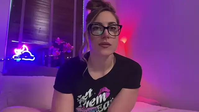 MistresssX from StripChat