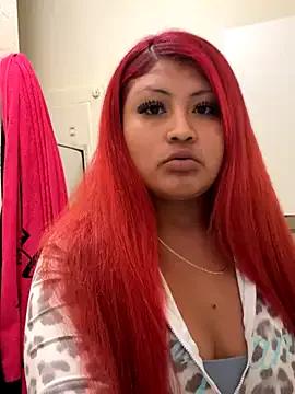 Naughtynessaa from StripChat