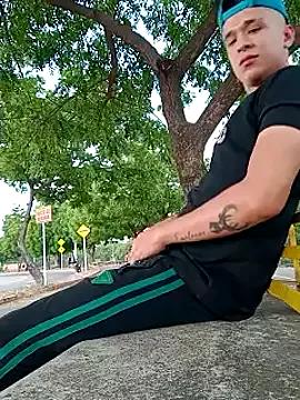 Naked Outdoors11 wants you to fuck his body now outdoors11 from StripChat