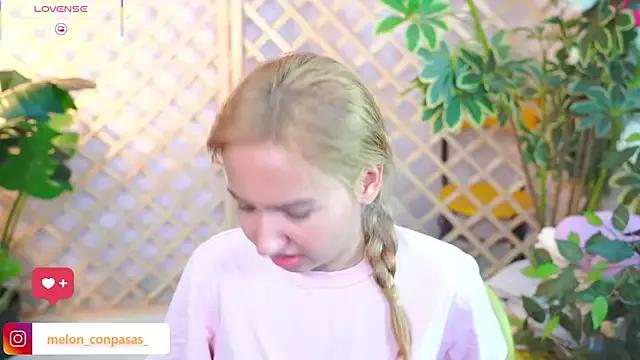 Pinkie_Princes from StripChat