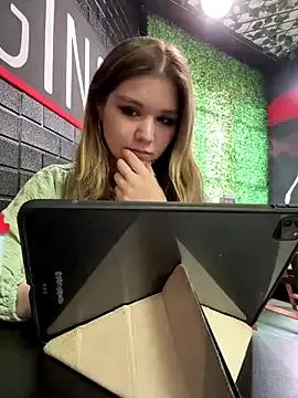 StripChat PumaShyXD PumaShyXD from StripChat