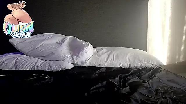 quinnmariexo from StripChat