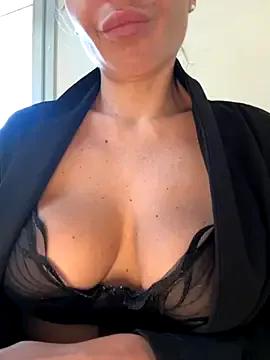 sailor_titti from StripChat