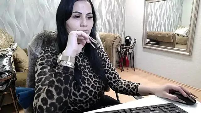 Sara_Poison from StripChat