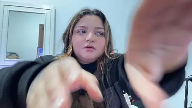 SweetFoxEyes_ from StripChat