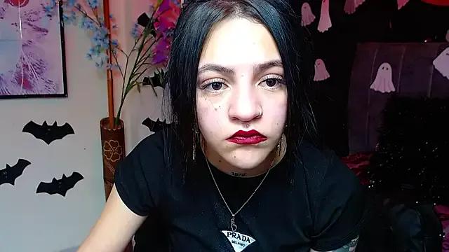 Violettasquirt from StripChat